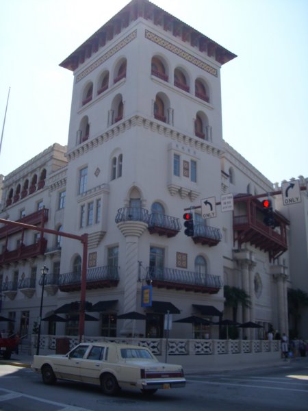 hotelbuildingstaugustineflorida.jpg
